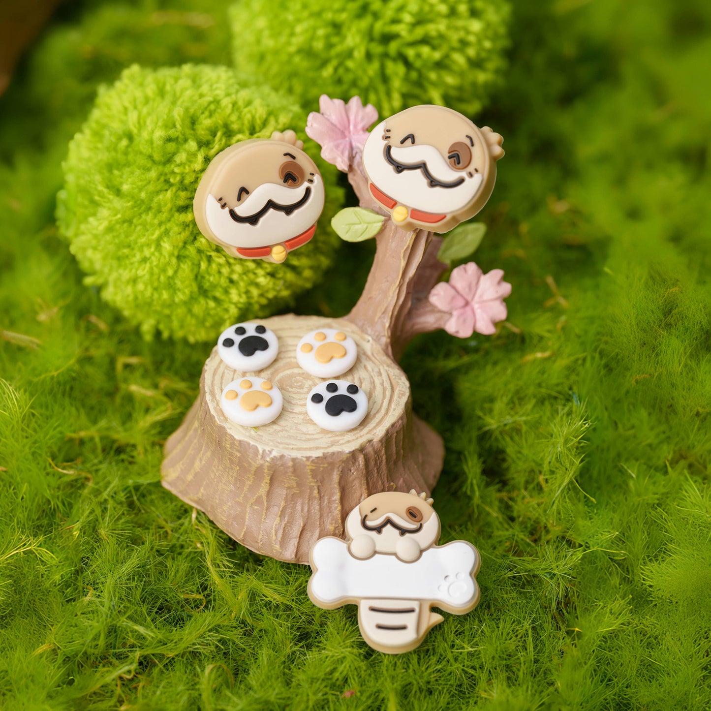 BUBBLELOGUS × Snake Spot Button Caps